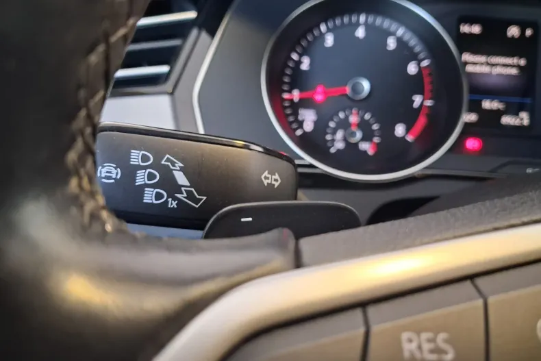Volkswagen Passat din 2021 cu 59.029 km - oferta VOL197190 - foto 11