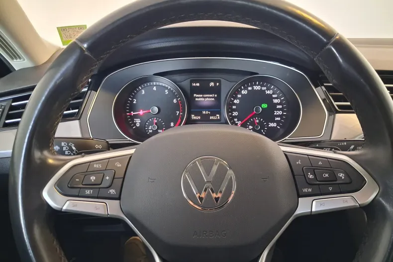 Volkswagen Passat din 2021 cu 59.029 km - oferta VOL197190 - foto 12