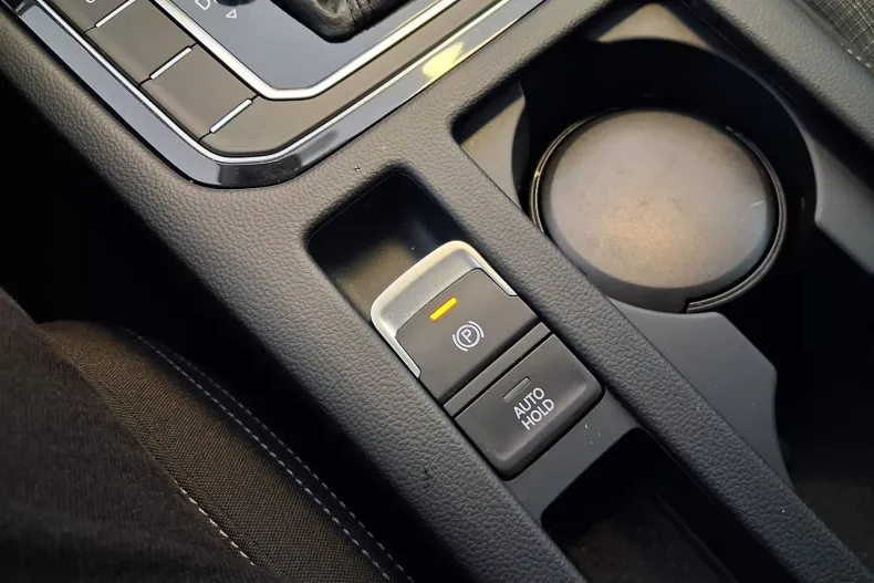 Volkswagen Passat din 2021 cu 59.029 km - oferta VOL197190 - foto 15