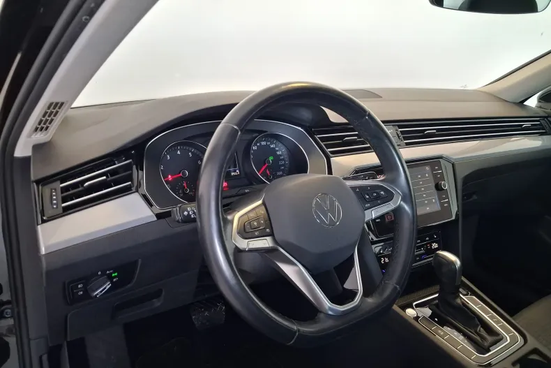 Volkswagen Passat din 2021 cu 59.029 km - oferta VOL197190 - foto 30