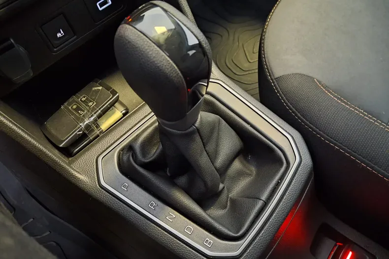 Dacia Jogger din 2023 cu 59.277 km - oferta DAC197191 - foto 4