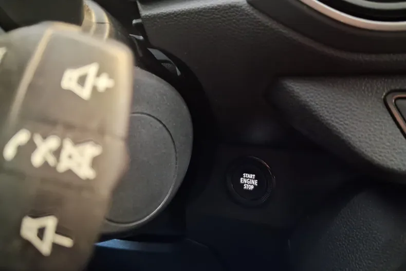 Dacia Jogger din 2023 cu 100.600 km - oferta DAC197192 - foto 6