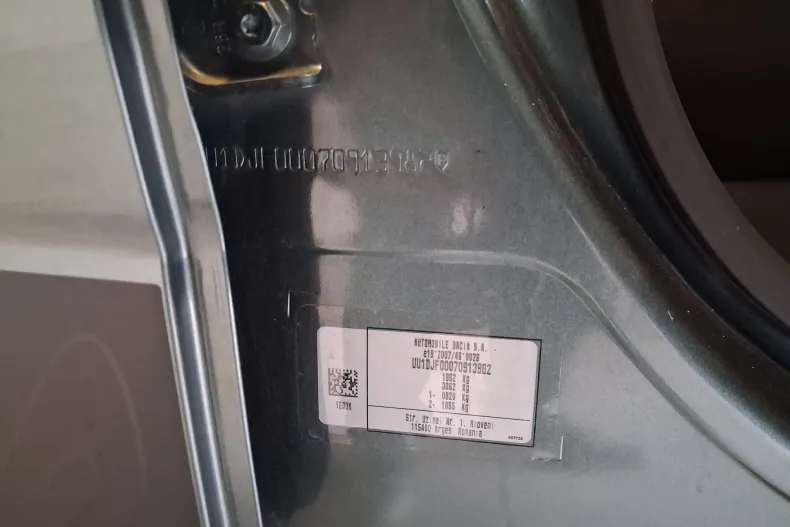 Dacia Jogger din 2023 cu 100.600 km - oferta DAC197192 - foto 18