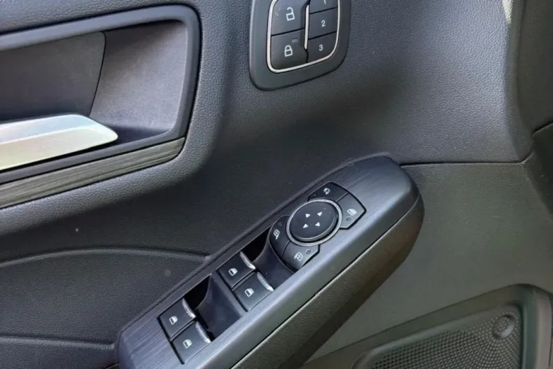 Ford Kuga din 2024 cu 24.448 km - oferta FOR197204 - foto 14