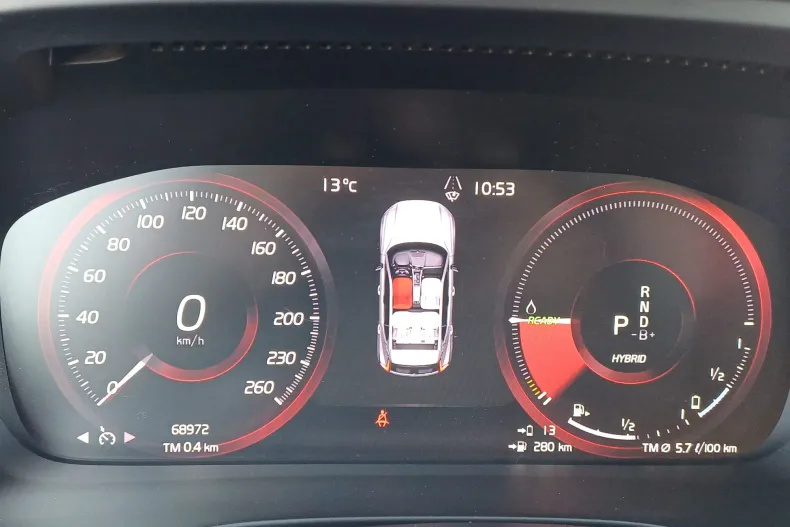 Volvo XC40 din 2021 cu 68.972 km - oferta VOL197206 - foto 18