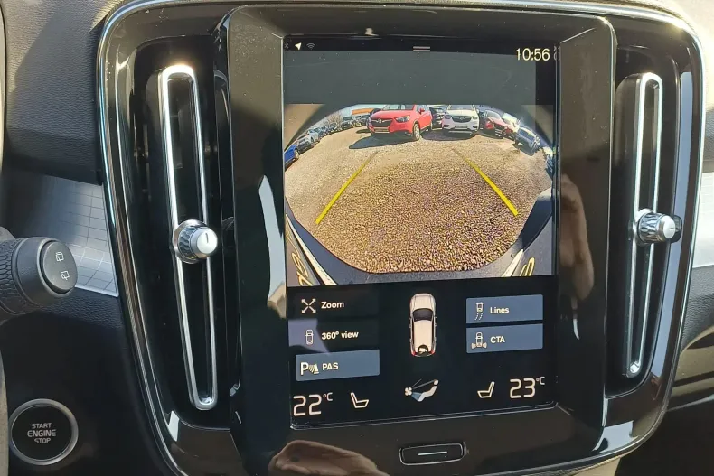 Volvo XC40 din 2021 cu 68.972 km - oferta VOL197206 - foto 19