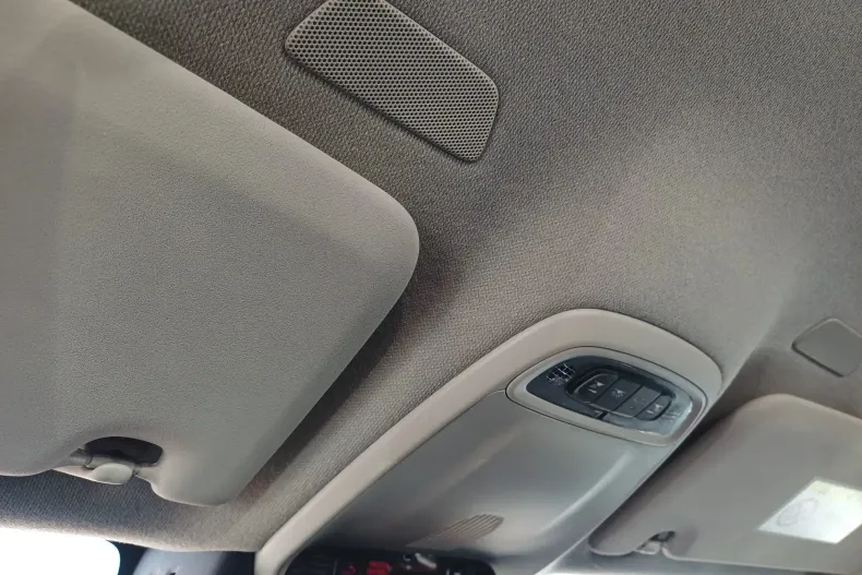 Volvo XC40 din 2021 cu 68.972 km - oferta VOL197206 - foto 28