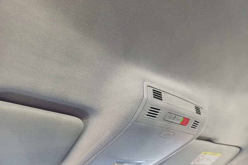 Volkswagen Passat din 2021 cu 66.370 km - oferta VOL197207 - foto 24