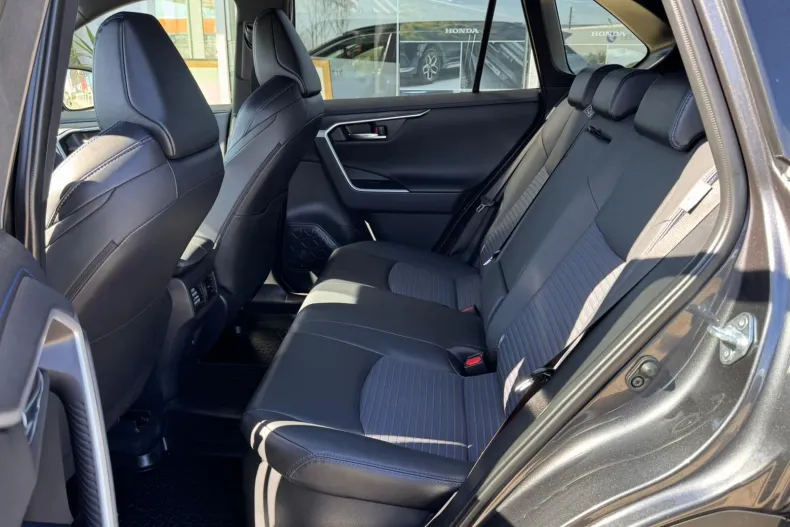 Toyota RAV4 din 2021 cu 45.987 km - oferta TOY197209 - foto 18