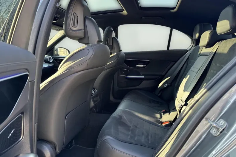 Mercedes-Benz C din 2025 cu 15.500 km - oferta MER197212 - foto 12