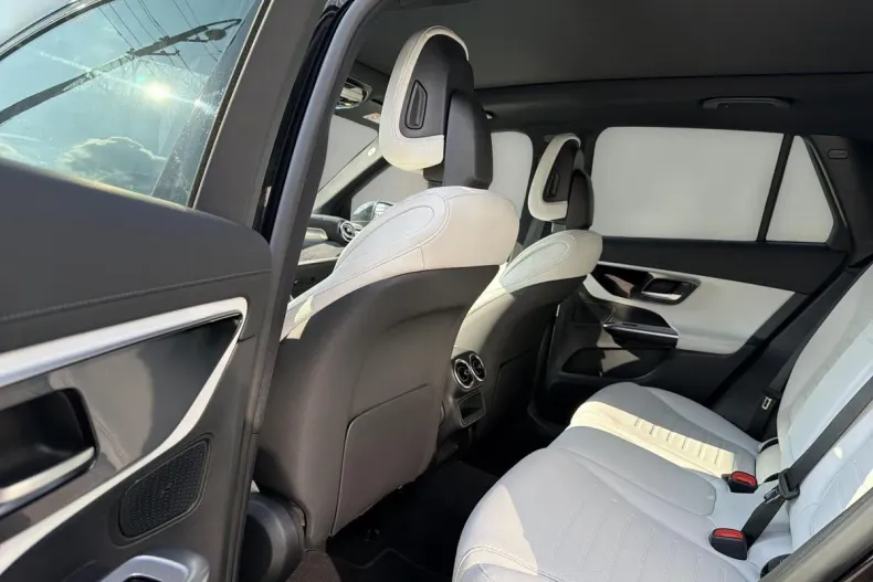 Mercedes-Benz GLC din 2025 cu 4.481 km - oferta MER197213 - foto 11