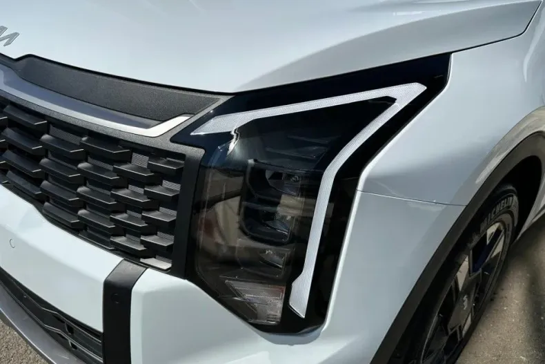 Kia Sportage din 2025 cu 1 km - oferta KIA197220 - foto 4