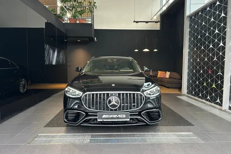 Mercedes-Benz S 63 AMG (Clasa S) din 2024 cu 19.000 km - oferta MER197227 - foto 1