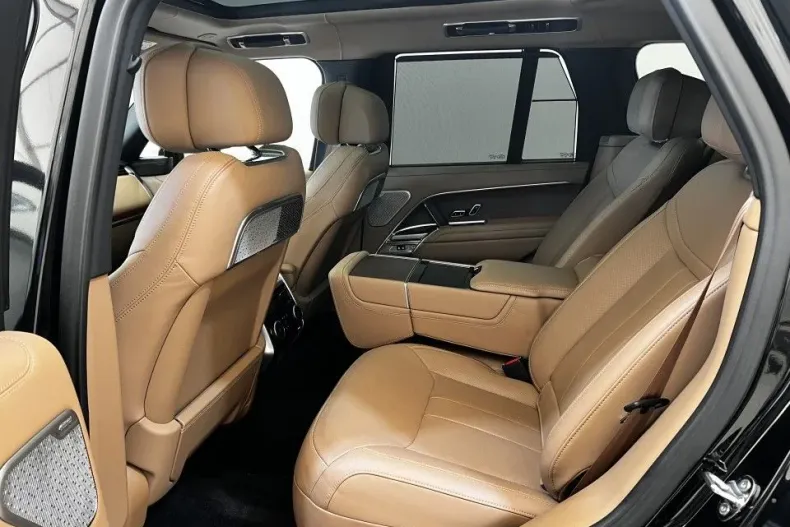 Land Rover Range Rover din 2025 cu 32.960 km - oferta LAN197236 - foto 10