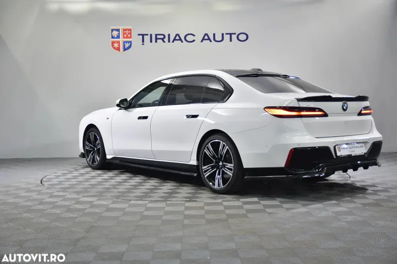 BMW 740d (Seria 7) din 2024 cu 78.671 km - oferta BMW197247 - foto 3