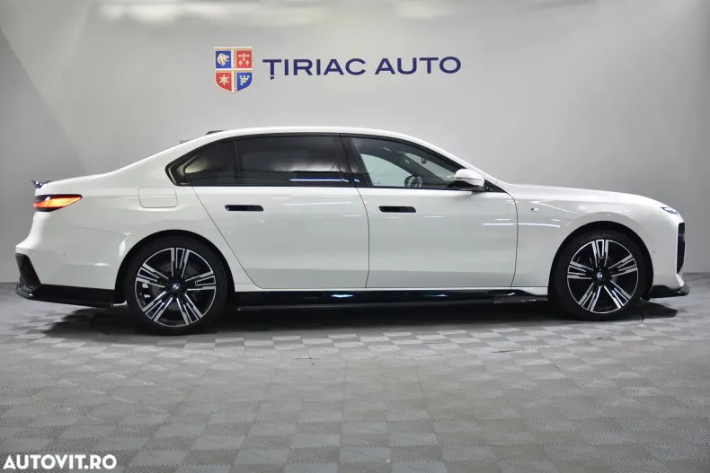 BMW 740d (Seria 7) din 2024 cu 78.671 km - oferta BMW197247 - foto 6