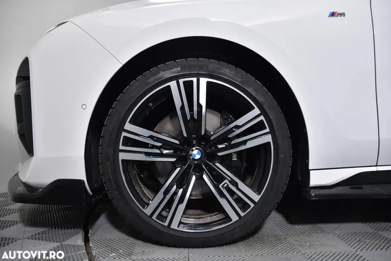 BMW 740d (Seria 7) din 2024 cu 78.671 km - oferta BMW197247 - foto 13