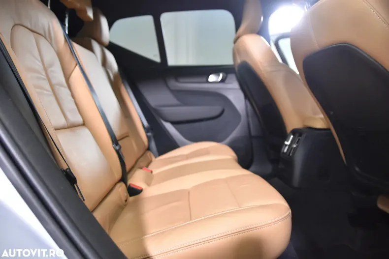Volvo XC40 din 2021 cu 82.790 km - oferta VOL197249 - foto 12
