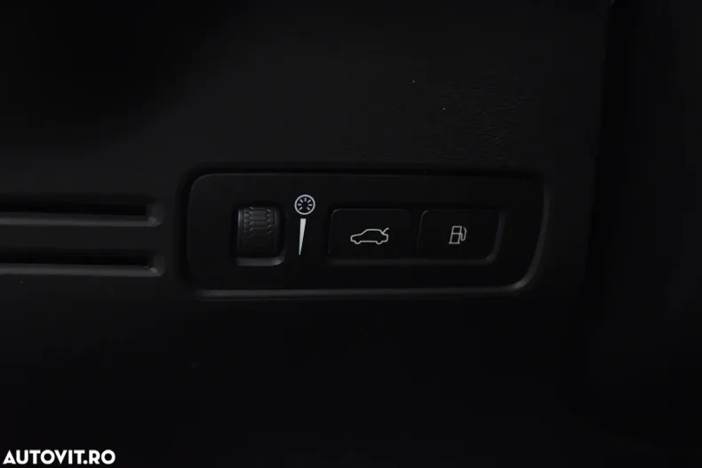 Volvo XC40 din 2021 cu 82.790 km - oferta VOL197249 - foto 16