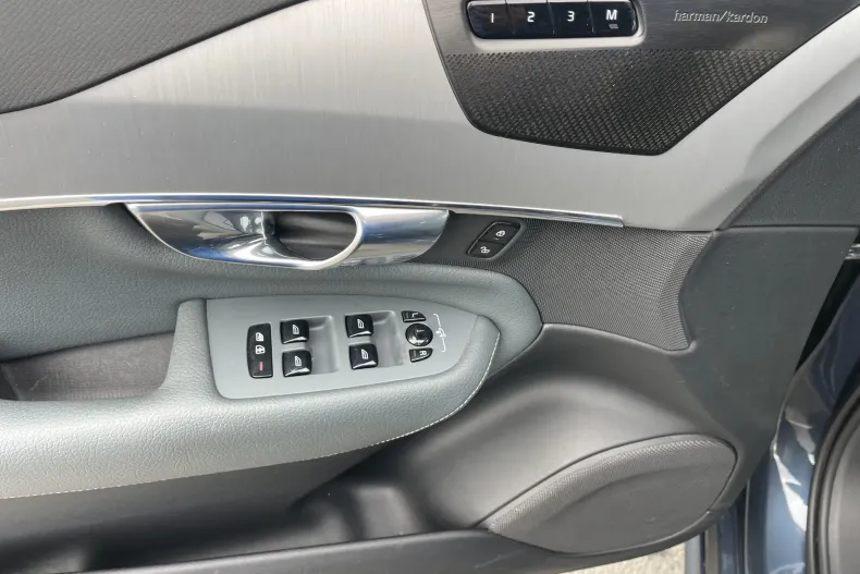 Volvo XC90 din 2020 cu 122.366 km - oferta VOL197250 - foto 11