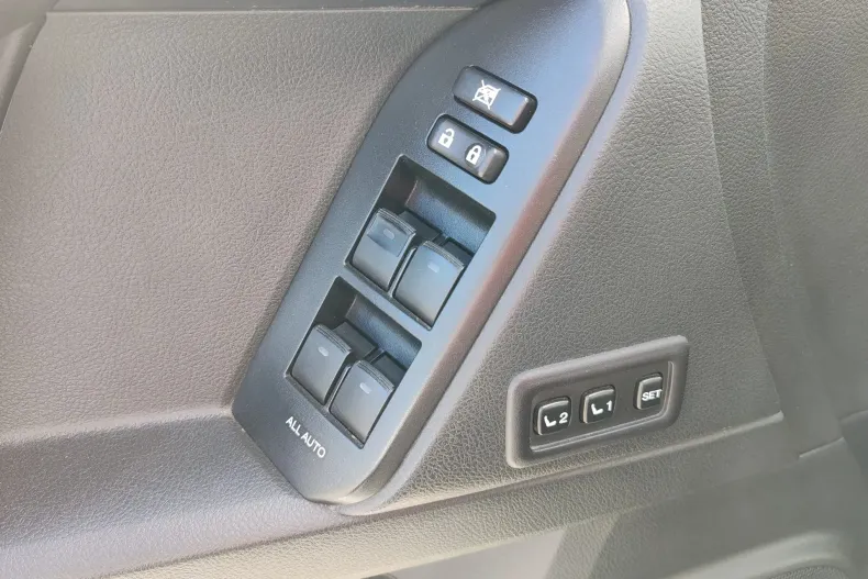 Toyota Land Cruiser din 2022 cu 170.835 km - oferta TOY197252 - foto 18