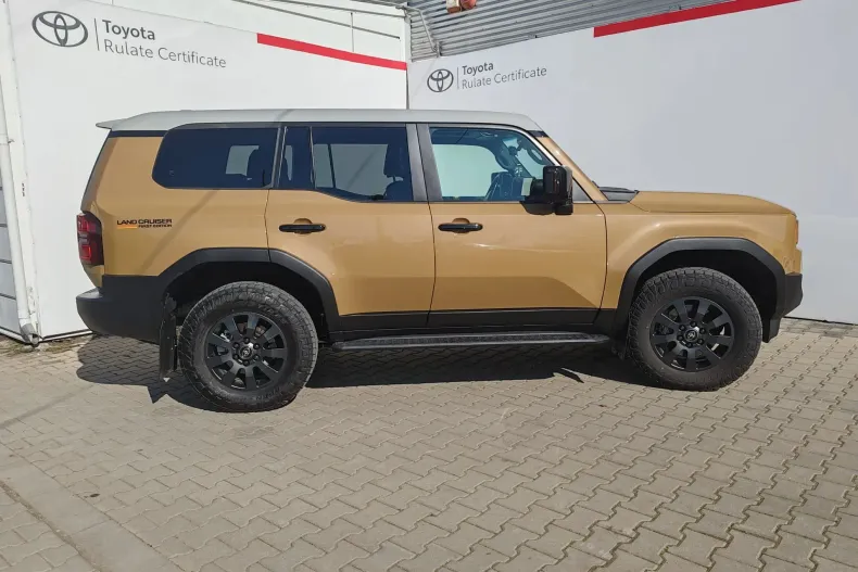 Toyota Land Cruiser din 2025 cu 15.700 km - oferta TOY197254 - foto 2