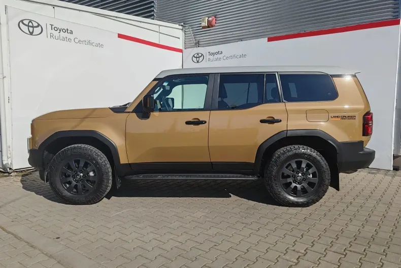 Toyota Land Cruiser din 2025 cu 15.700 km - oferta TOY197254 - foto 3