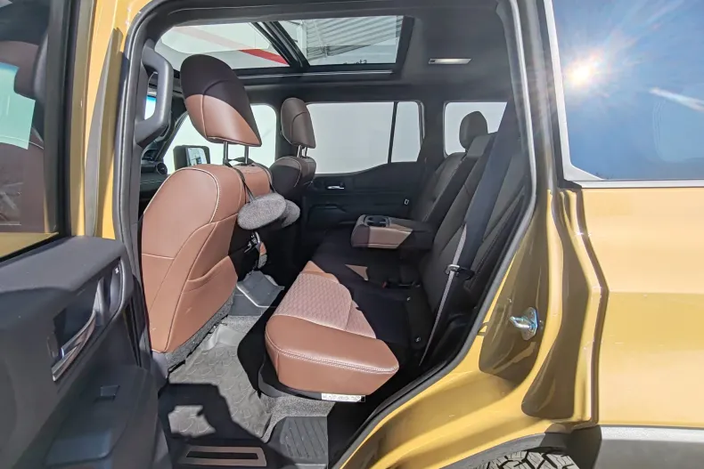 Toyota Land Cruiser din 2025 cu 15.700 km - oferta TOY197254 - foto 5