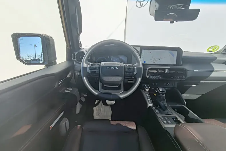 Toyota Land Cruiser din 2025 cu 15.700 km - oferta TOY197254 - foto 9