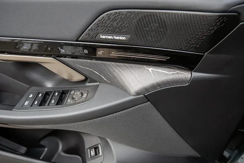 BMW 520i (Seria 5) din 2025 cu 19.275 km - oferta BMW197262 - foto 11