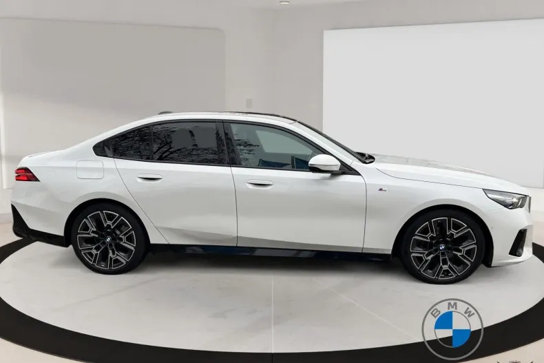 BMW 520d (Seria 5) din 2025 cu 25.116 km - oferta BMW197263 - foto 4