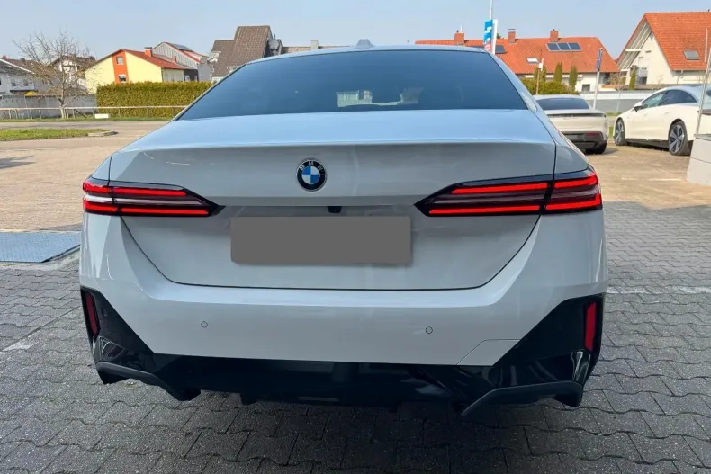 BMW 520d (Seria 5) din 2025 cu 10.900 km - oferta BMW197264 - foto 17