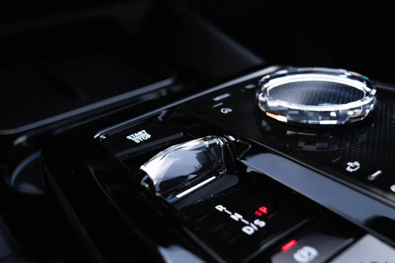 BMW 520d (Seria 5) din 2025 cu 15.000 km - oferta BMW197265 - foto 12