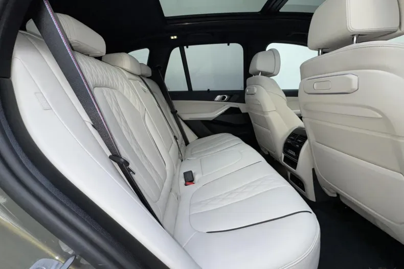BMW X5 (Seria X) din 2024 cu 8.900 km - oferta BMW197270 - foto 24