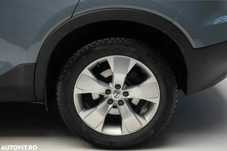 Volvo XC40 din 2022 cu 78.400 km - oferta VOL197274 - foto 15