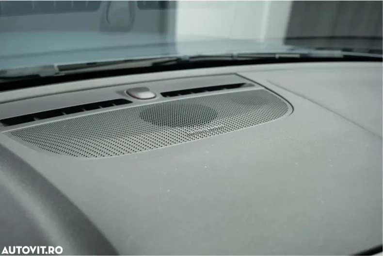 Volvo XC40 din 2022 cu 78.400 km - oferta VOL197274 - foto 37