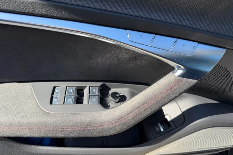 Audi RS6 din 2023 cu 31.010 km - oferta AUD197278 - foto 18