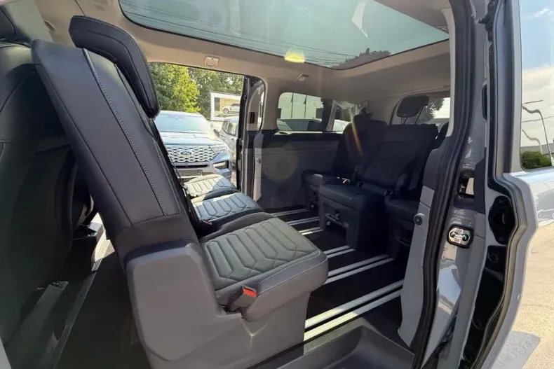 Ford Tourneo Custom din 2026 cu 1 km - oferta FOR197281 - foto 9