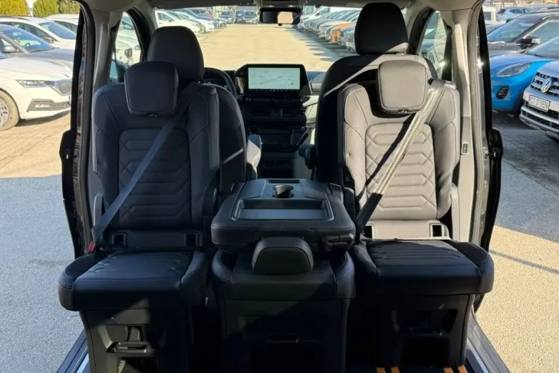 Ford Tourneo Custom din 2025 cu 1 km - oferta FOR197282 - foto 12