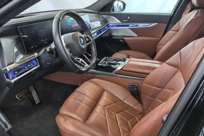 BMW M7 (Seria 7) din 2024 cu 49.642 km - oferta BMW197287 - foto 12