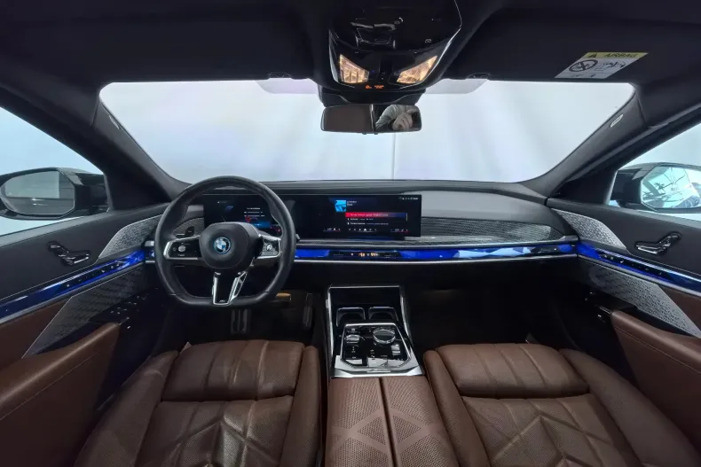 BMW M7 (Seria 7) din 2024 cu 49.642 km - oferta BMW197287 - foto 14