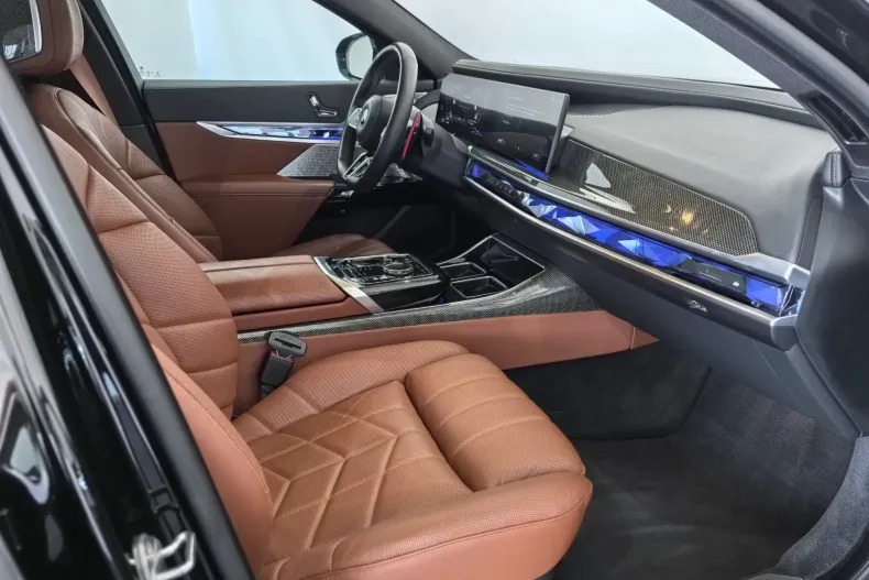 BMW M7 (Seria 7) din 2024 cu 49.642 km - oferta BMW197287 - foto 29