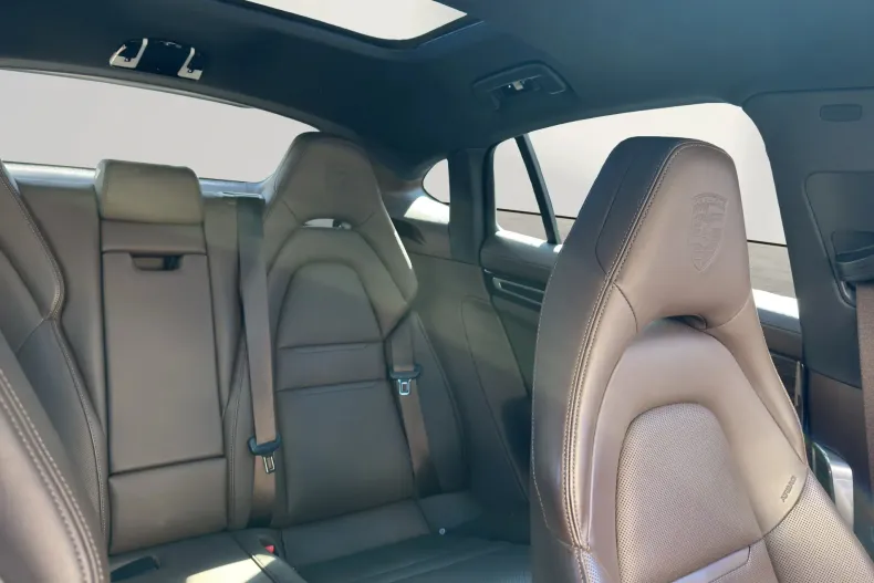 Porsche Panamera din 2022 cu 47.561 km - oferta POR197292 - foto 19