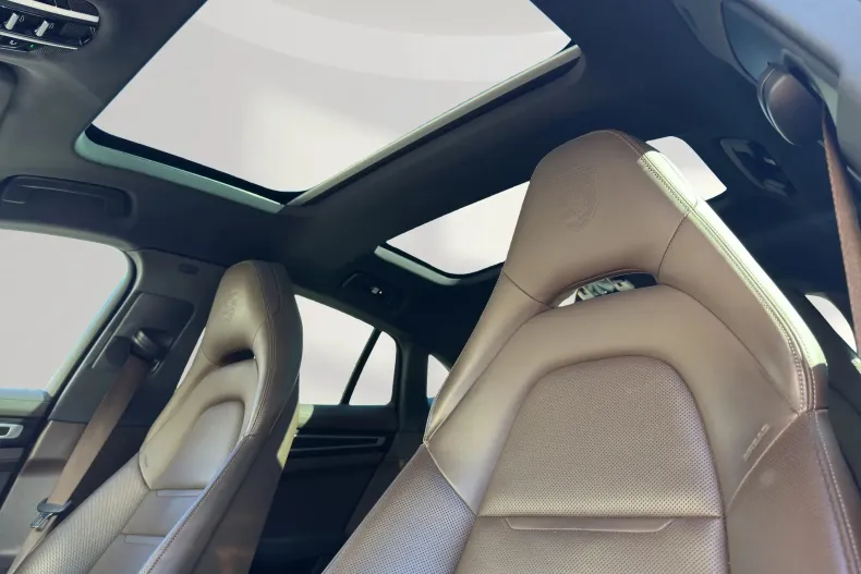 Porsche Panamera din 2022 cu 47.561 km - oferta POR197292 - foto 21