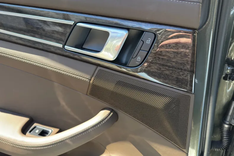 Porsche Panamera din 2022 cu 47.561 km - oferta POR197292 - foto 24