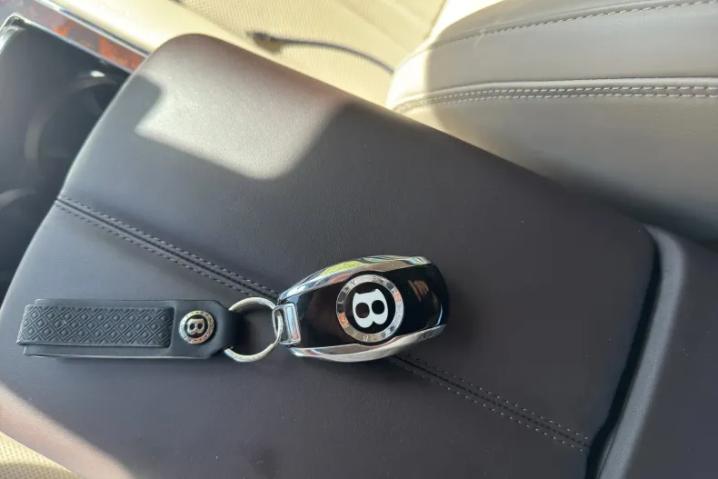 Bentley Continental din 2022 cu 41.000 km - oferta BEN197293 - foto 27