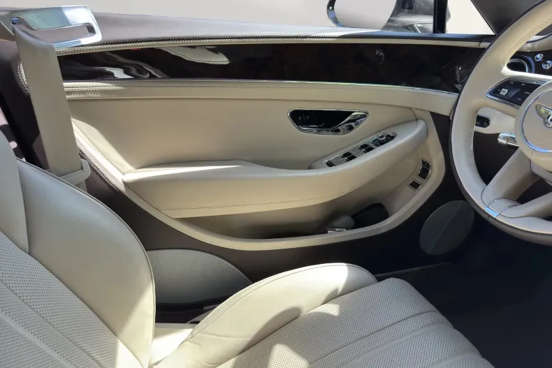 Bentley Continental din 2022 cu 41.000 km - oferta BEN197293 - foto 38