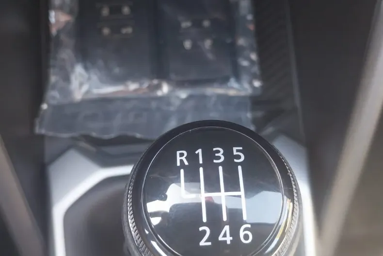 Dacia Duster din 2025 cu 5 km - oferta DAC197295 - foto 10