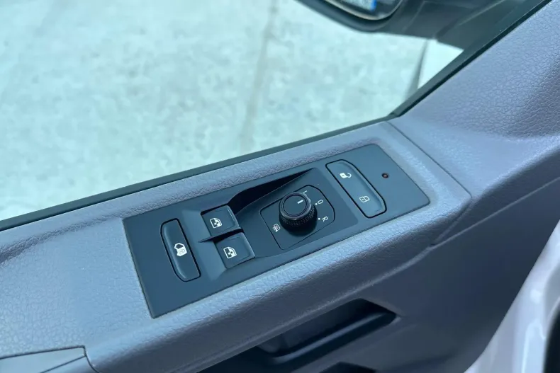 Volkswagen Transporter din 2021 cu 131.790 km - oferta VOL197296 - foto 14