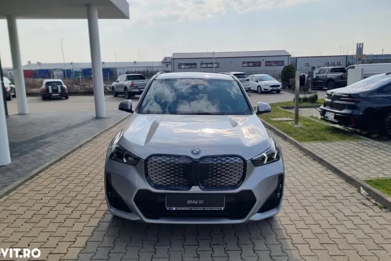 BMW iX1 (Seria X) din 2026 cu 4.000 km - oferta BMW197297 - foto 4